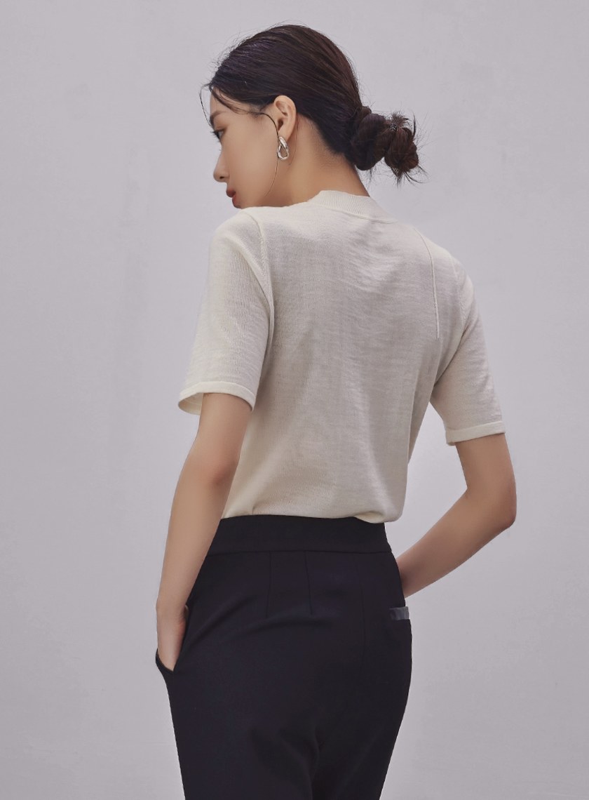 半高領五分袖羊毛針織上衣